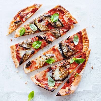 aubergine-parmigiana-pizza